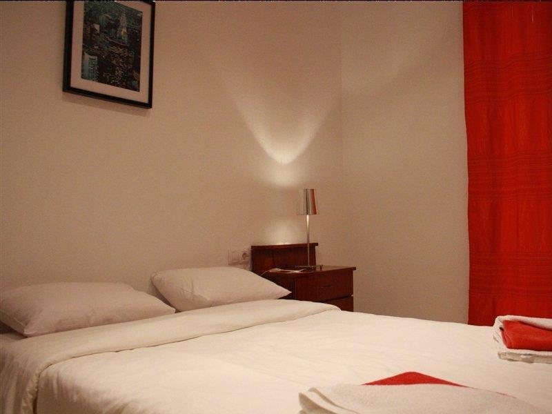 Diagonal Apartment